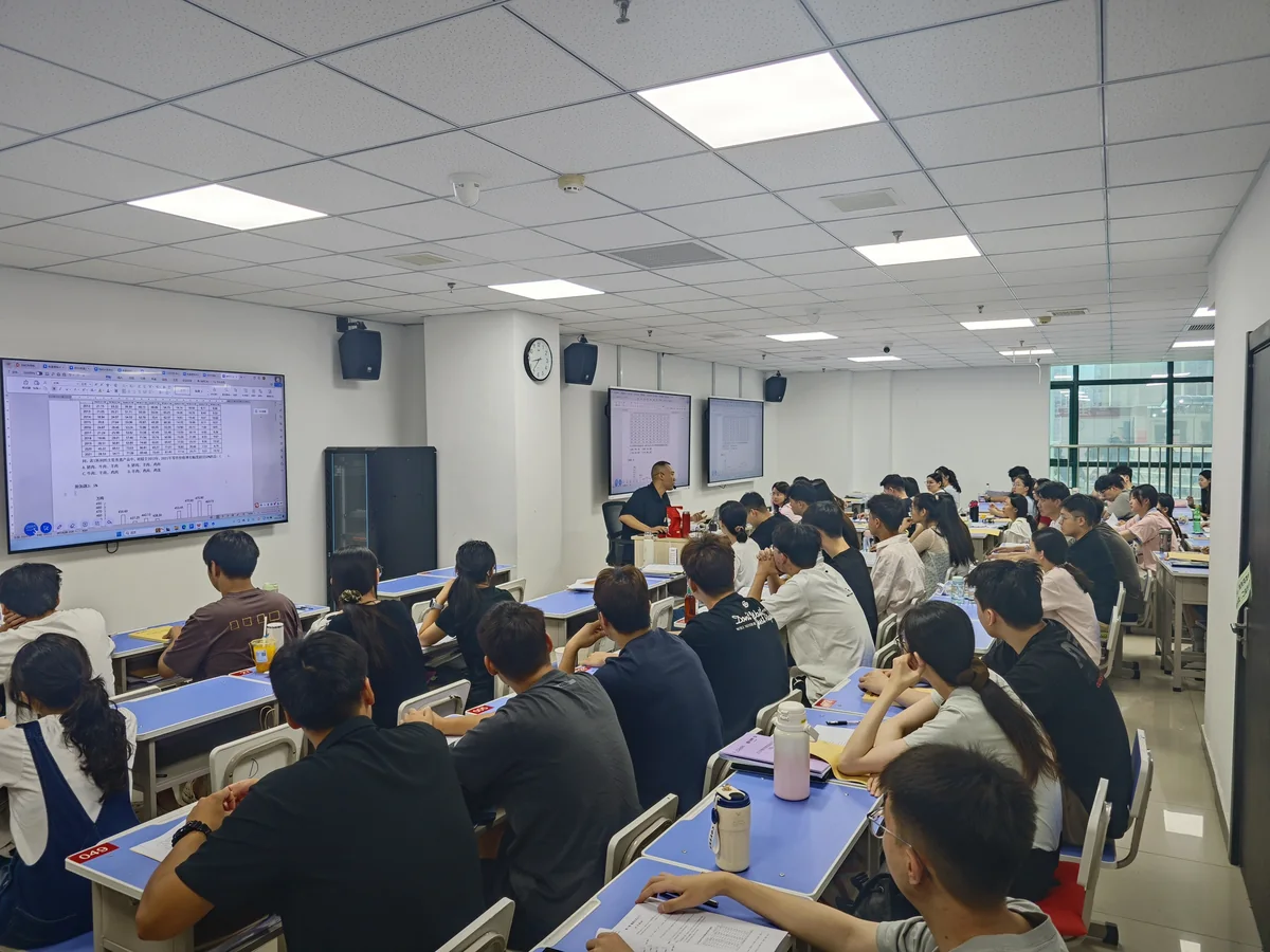 世纪文京河北分公司 公考笔试课堂实拍